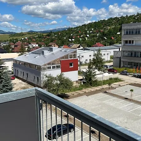 Apartman 2 With Balcony Lipótszentmiklós